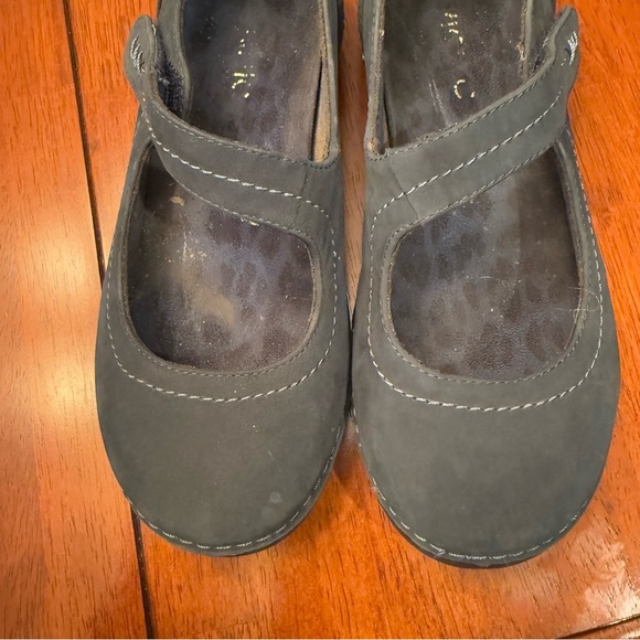 Vionic Orthaheel Harper Leather Suede Mary Jane Flat Shoes Blue US 7.5 Wide - Picture 9 of 11